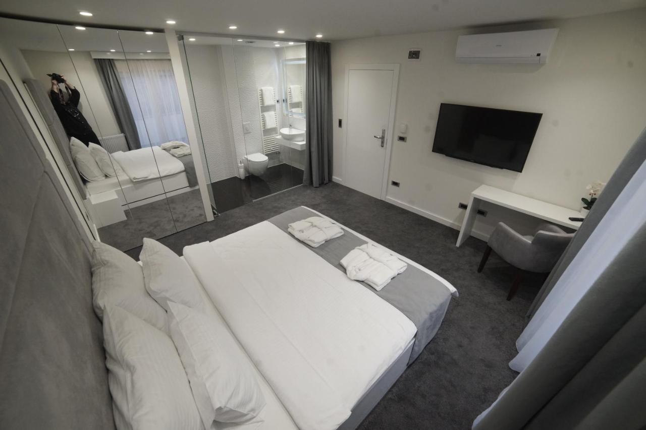 Forty Two Block A Hotel Zagreb Eksteriør billede